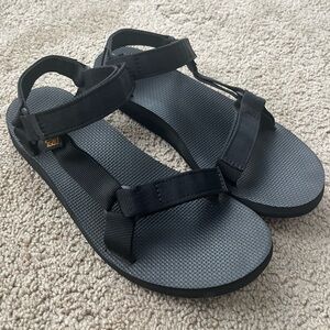 TEVA Original Universal Woman’s Adjustable Strap Black URBAN Sandals - Size 10